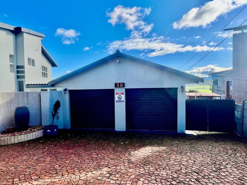 3 Bedroom Property for Sale in Fraaiuitsig Western Cape